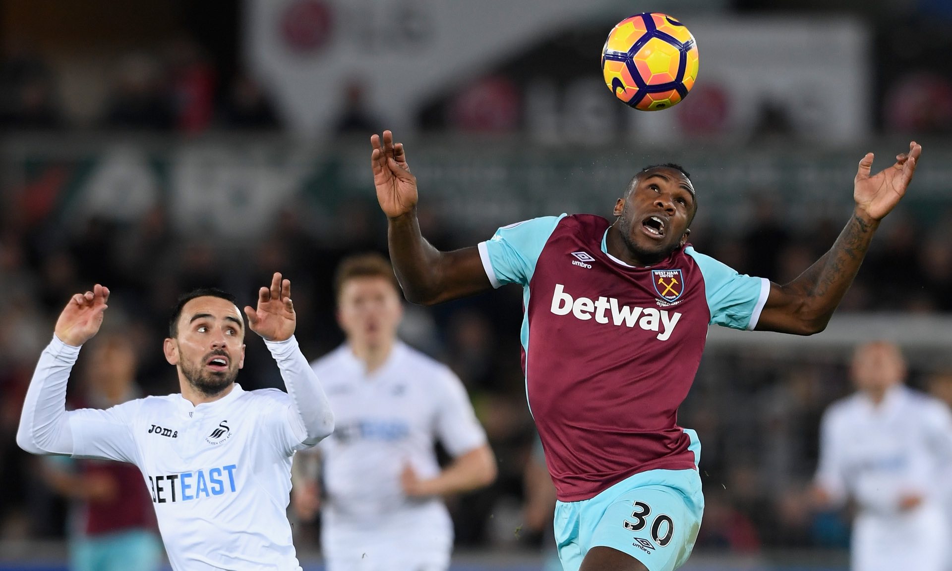 球队拉开了 球队拉开了